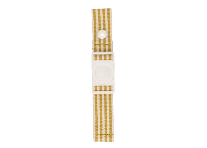 Sticky lemon chest strap