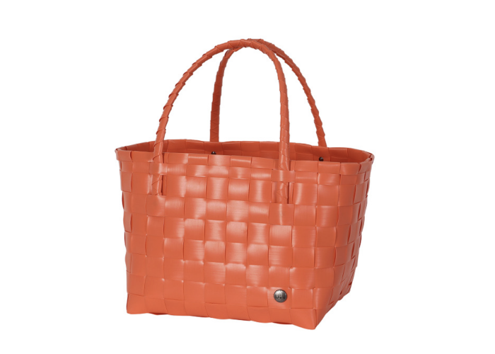 Handed By shopper