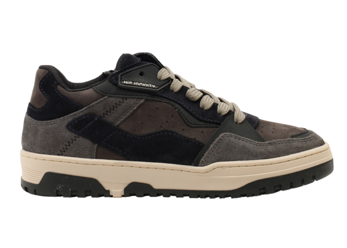 Hip sneakers